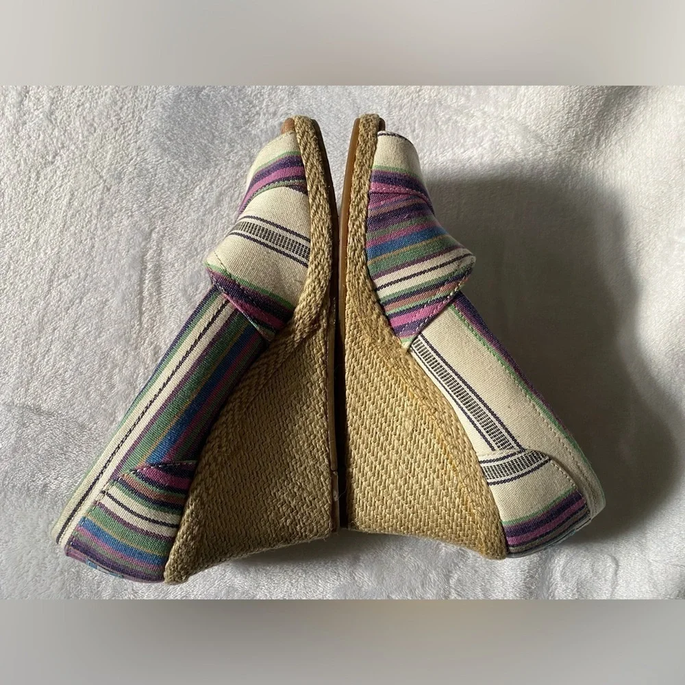 Toms Women’s Shoes Wedges Peep Toe Espadrilles‎ Stripes Multicolored Size 9